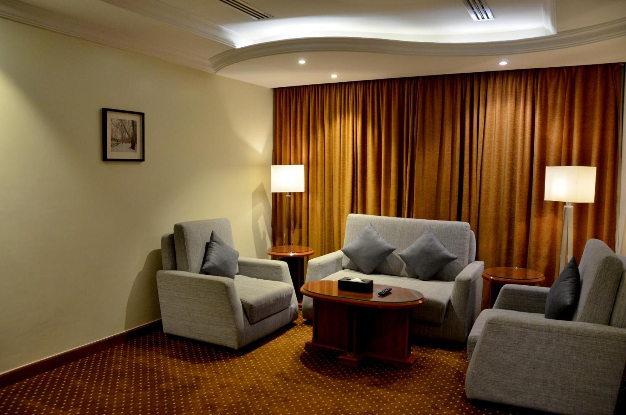 Crown Tower Hotel Jubail Экстерьер фото