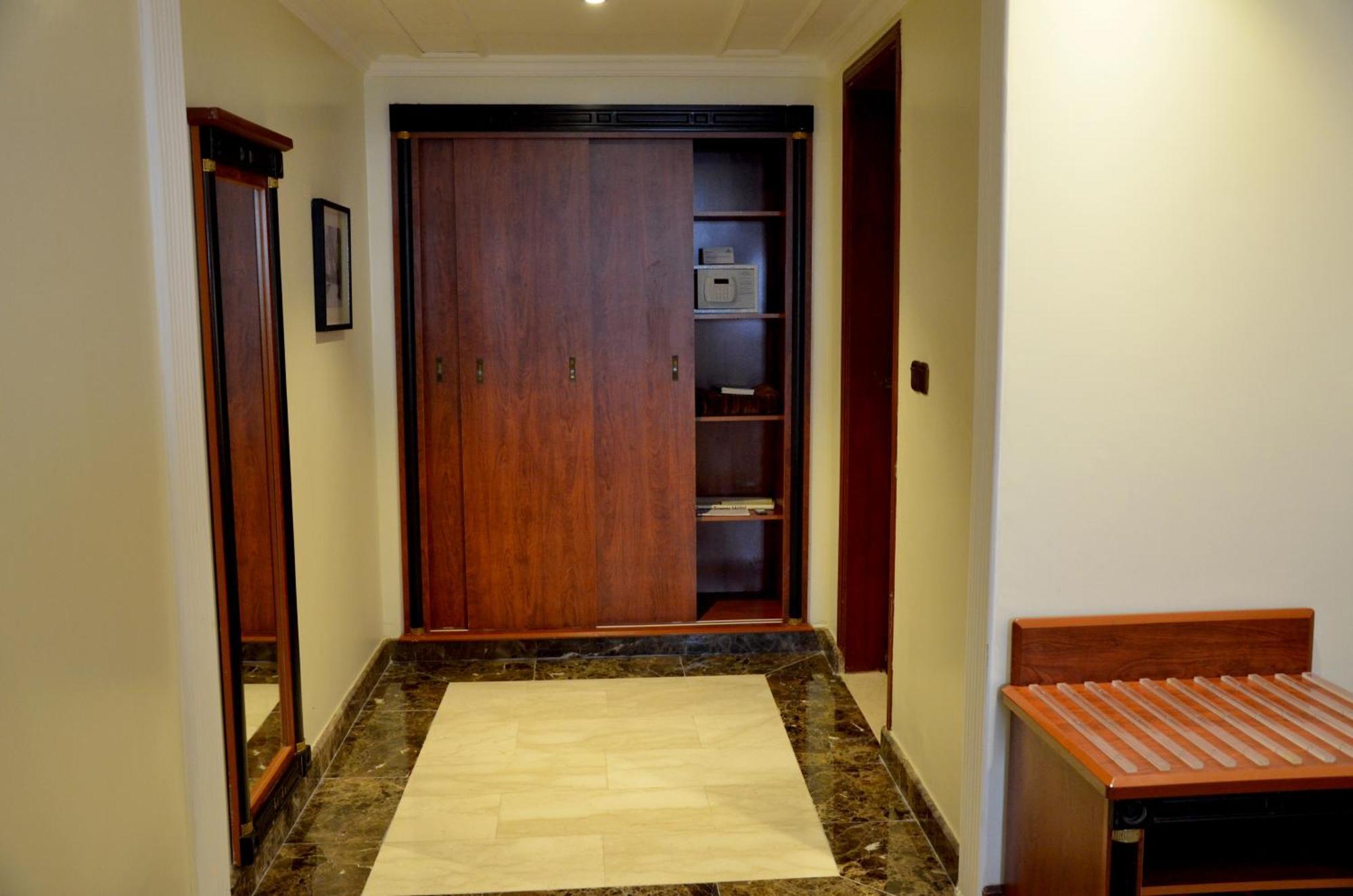 Crown Tower Hotel Jubail Экстерьер фото