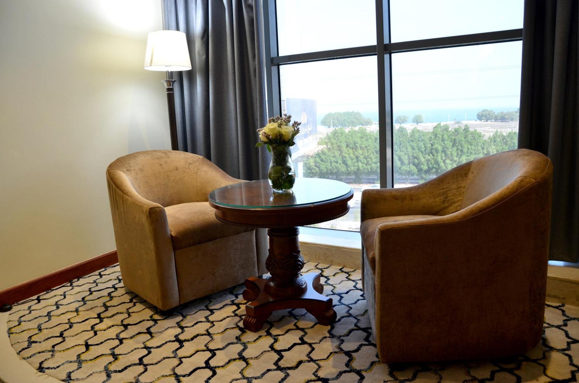 Crown Tower Hotel Jubail Экстерьер фото